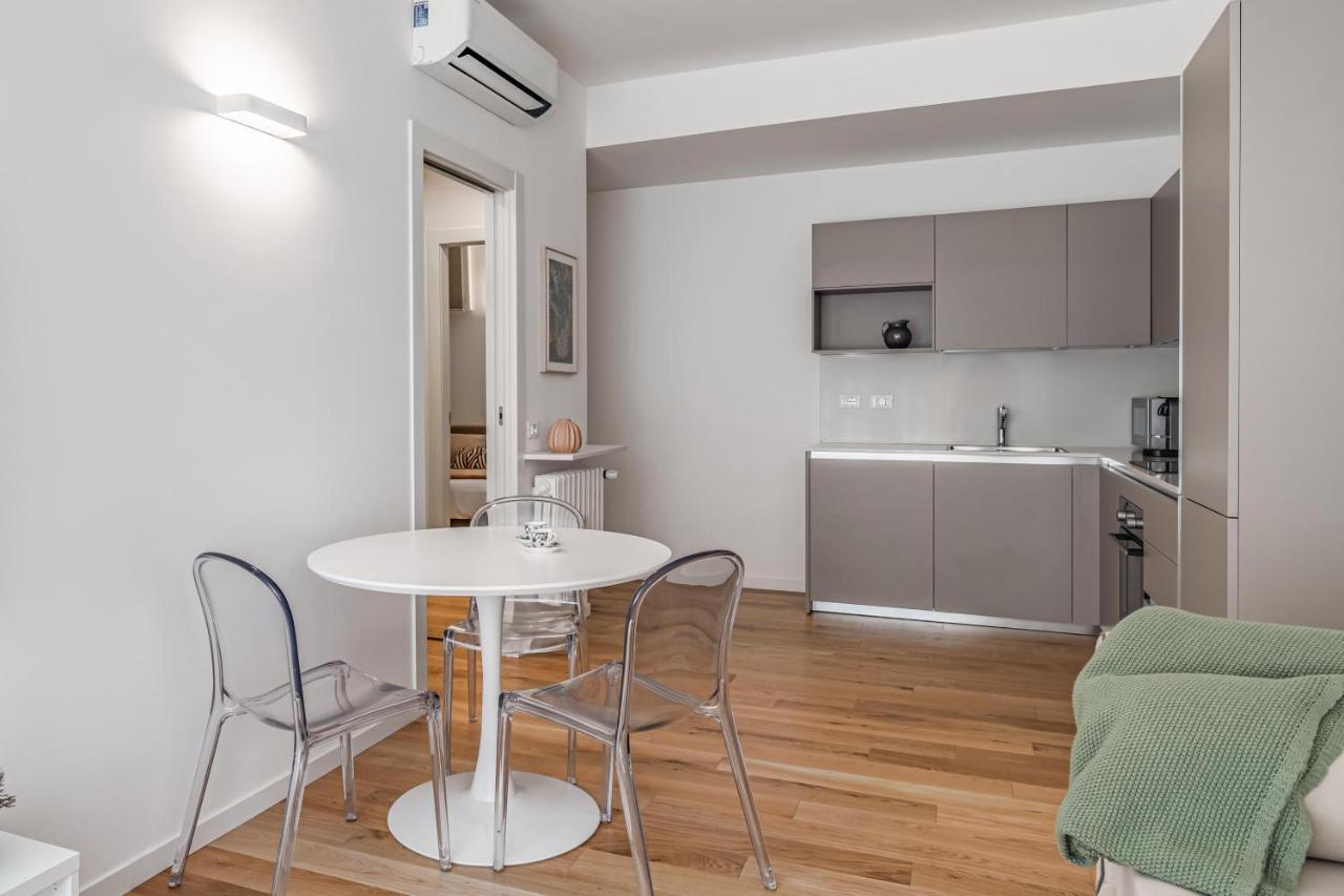 Milano Apartments S Agostino - Porta Genova Exterior photo