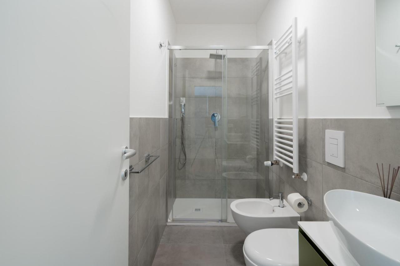 Milano Apartments S Agostino - Porta Genova Exterior photo