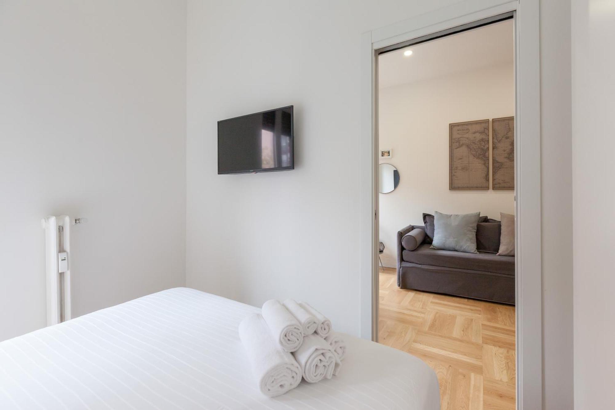 Milano Apartments S Agostino - Porta Genova Exterior photo